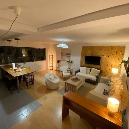 F3 Central, Bright And Quiet In Apartamento Caen