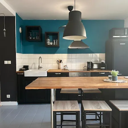 Apartment F3 Central, Bright And Quiet In Caen