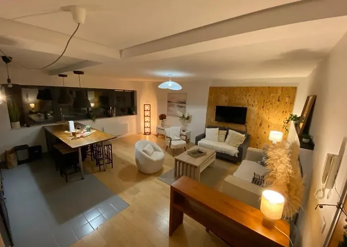 F3 Central, Bright And Quiet In Apartamento Caen