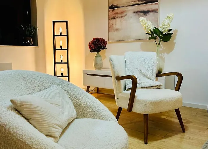 F3 Central, Bright And Quiet In Apartamento