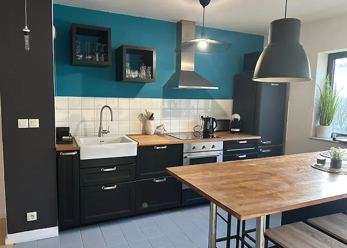 Apartamento F3 Central, Bright And Quiet In *